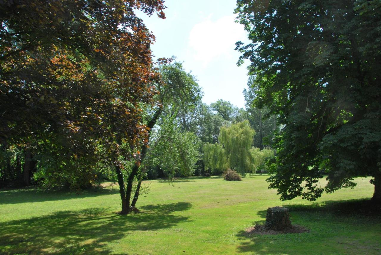 Chambre d'Hôtes Le Moulin Bertrand Saint-Martin-de-Ribérac Extérieur photo